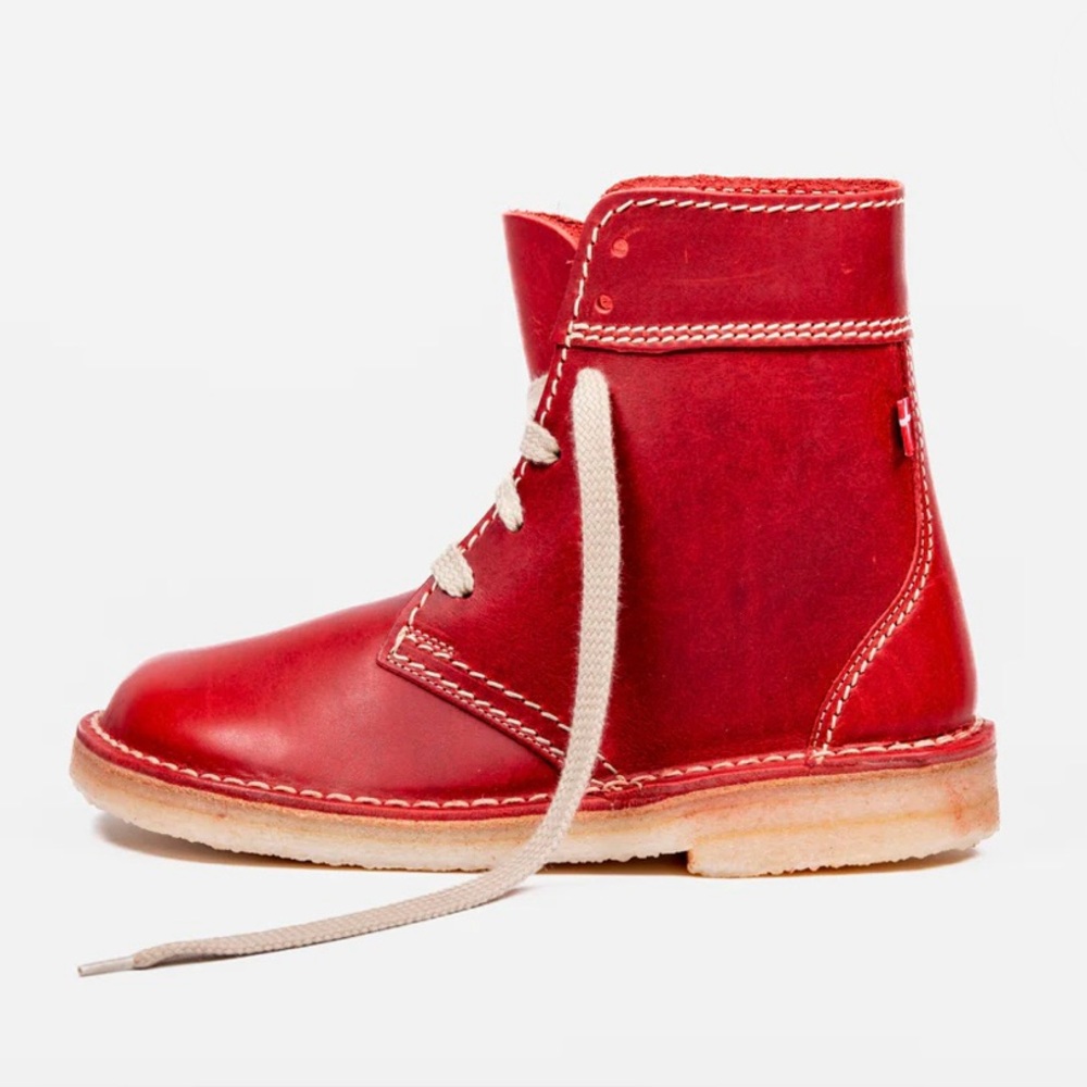 Duck feet Faborg Red Boots, like new condition EU size 38.